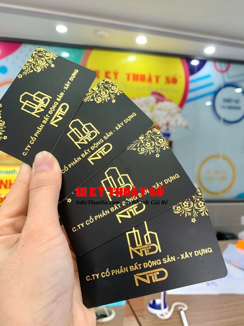 In name card cao cấp TPHCM - ép kim, ép nhũ - Metallic Business Cards