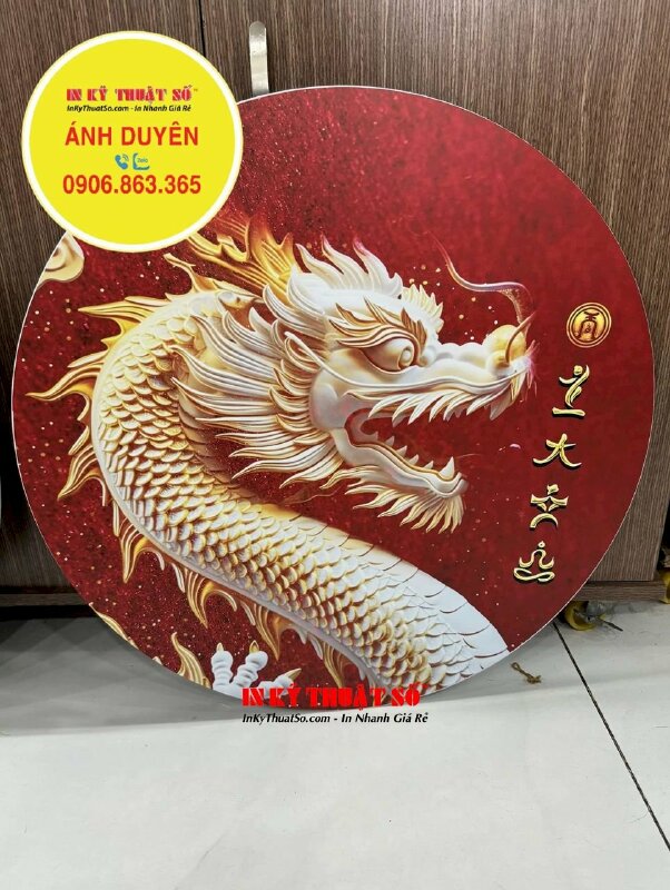 In tranh format decor nhà hàng chất liệu PP bồi format cắt CNC hình tròn đường kính 59cm - In Kỹ Thuật Số Since 2006