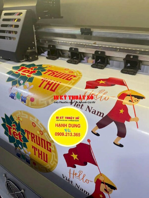 In sticker Trung Thu cậu bé cầm cờ Hello Việt Nam chất liệu decal sữa, bế theo viền - In Kỹ Thuật Số Since 2006