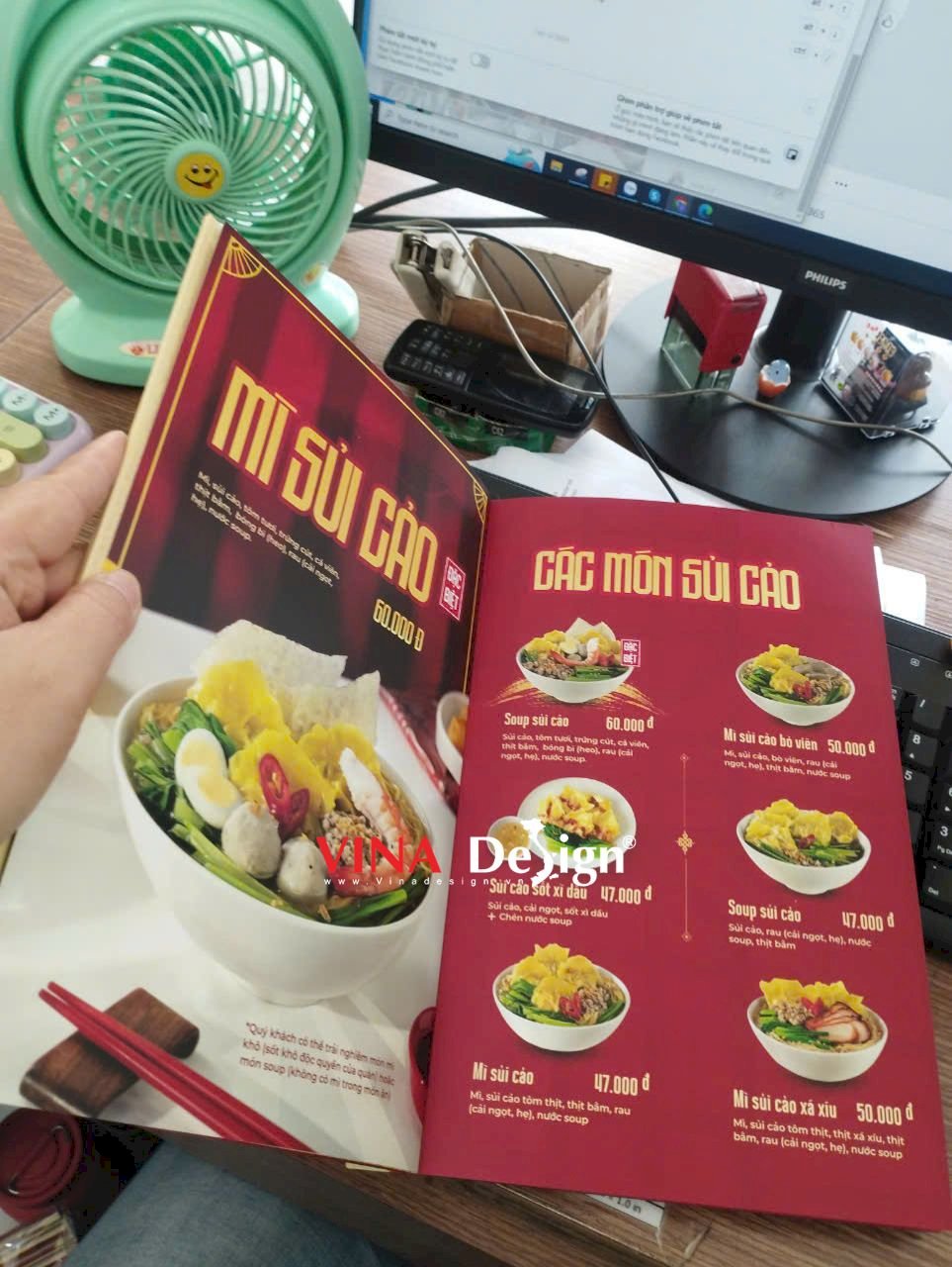 In menu quán mì sủi cảo, menu bìa bồi carton, cuốn menu khổ A4 đóng gáy ốc thẩm mỹ - VINADESIGN