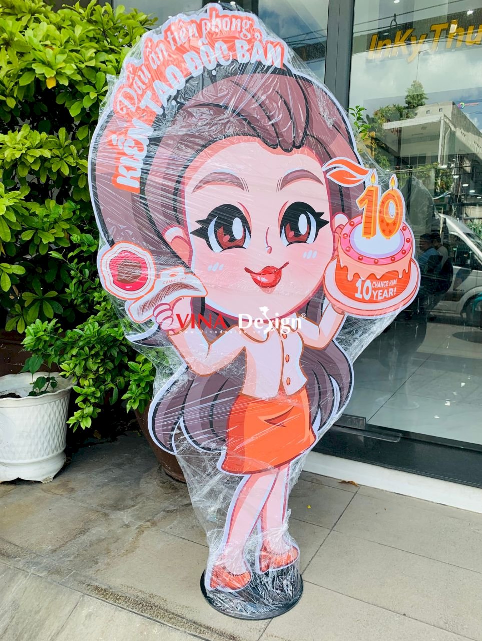 In PP bồi Formex làm Standee Mascot đại diện thương hiệu sự kiện kỷ niệm thành lập - VINADESIGN