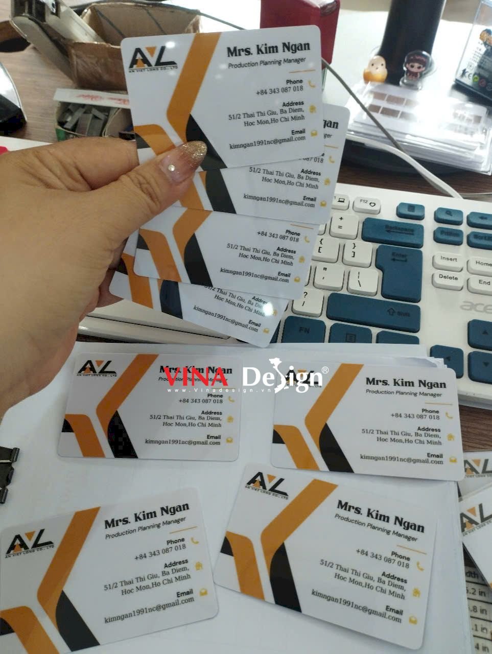 In card nhựa theo yêu cầu làm name card chức danh công ty - VINADESIGN