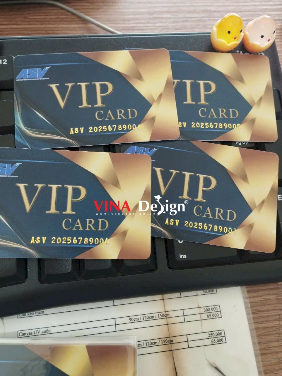 In ấn thẻ nhựa làm thẻ VIP thanh toán dịch vụ taxi - VINADESIGN