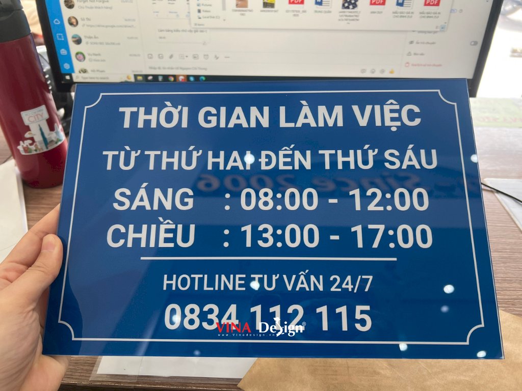 Biển giờ đóng mở cửa, Open Close, giờ làm việc - Biển mica in UV theo yêu cầu - VINADESIGN