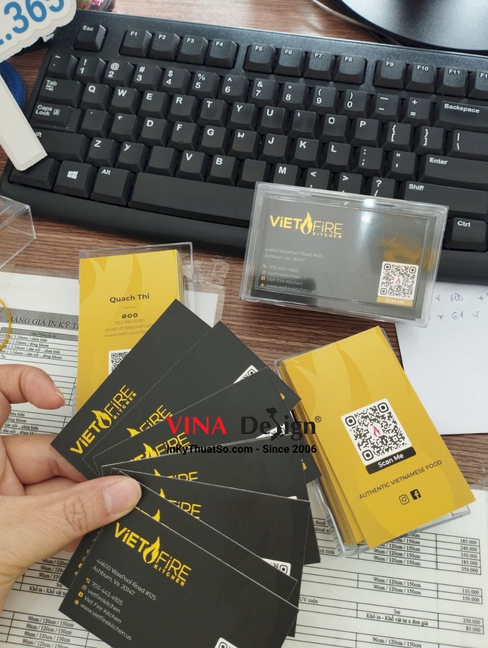 In card visit ép kim, name card nhà hàng ở Mỹ in tiếng Anh giấy Couche 300gsm - VINADESIGN