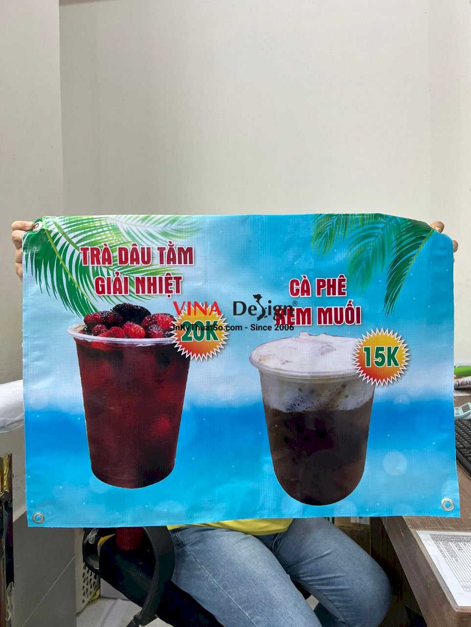 In bạt hiflex làm banner menu cho xe đẩy bán đồ uống, hàng ăn - VINADESIGN