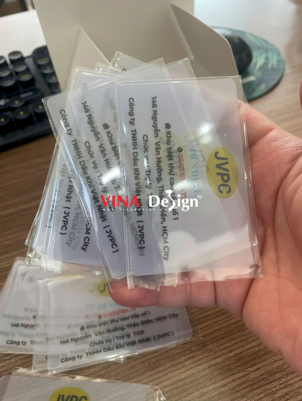 In name card nhựa trong cán mờ - In card nhựa theo yêu cầu - VINADESIGN